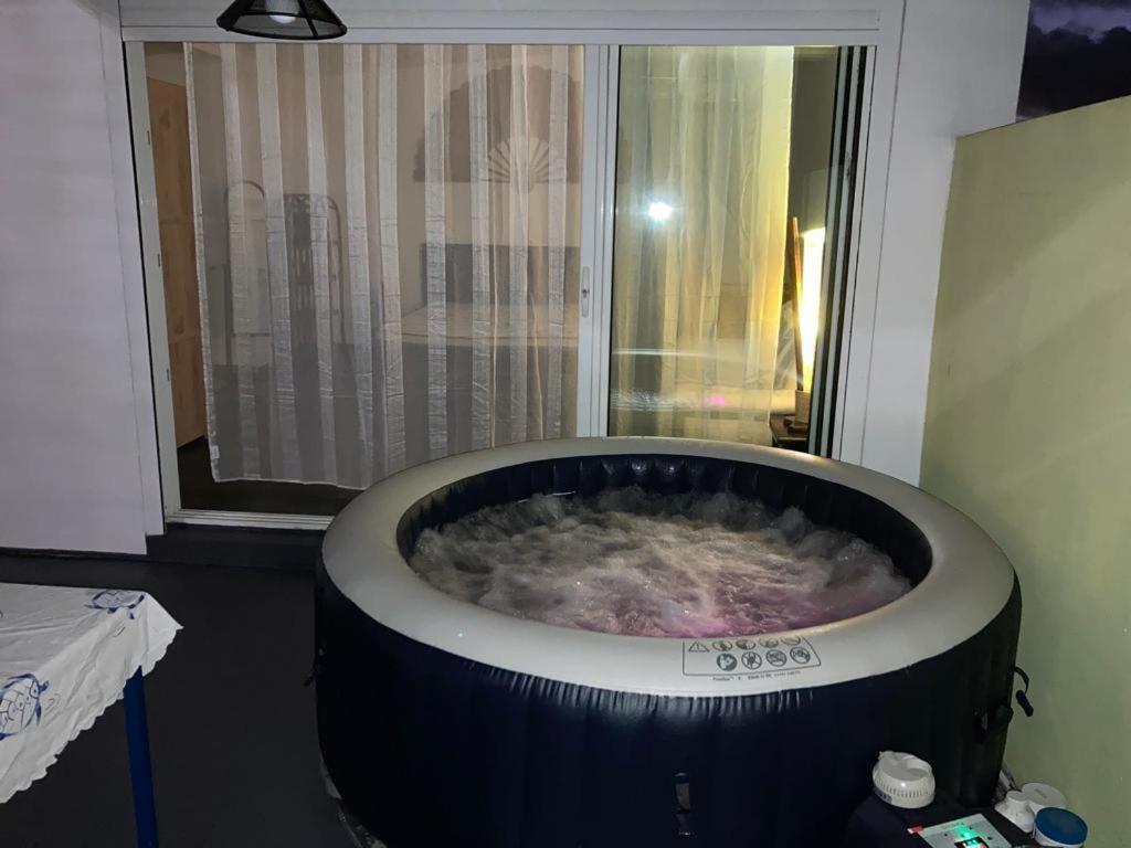 Apartamento Un Jour Ailleurs Saint Pierre Exterior foto