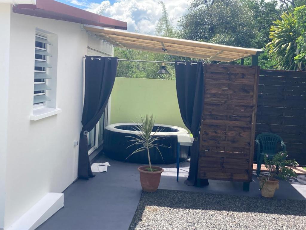 Apartamento Un Jour Ailleurs Saint Pierre Exterior foto